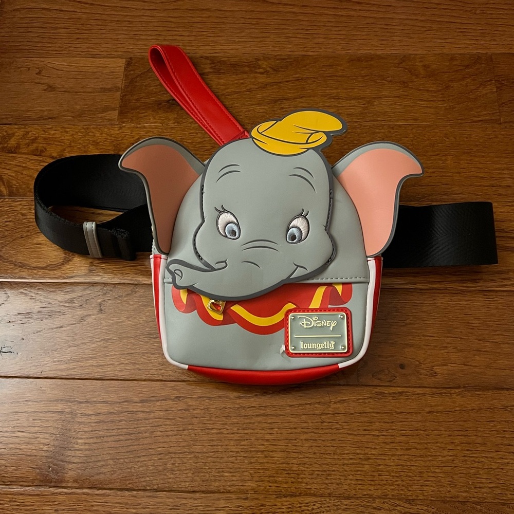 Dumbo Loungefly Fanny pack/wristlet